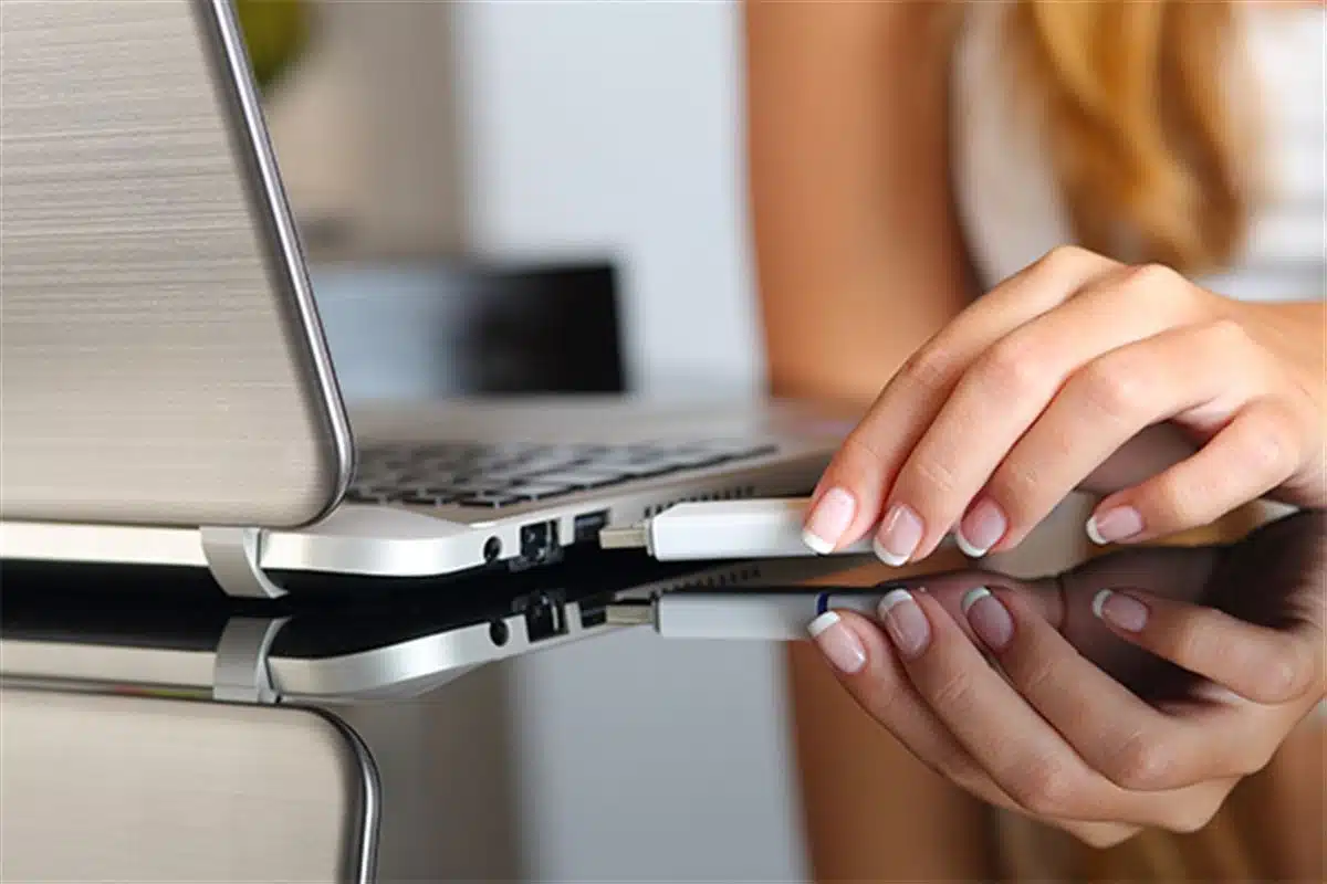 Formater une clé USB sur MacBook : tutoriel facile